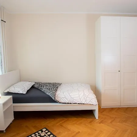 Rozalija Apartamento Zirovnica